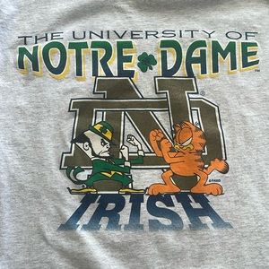 Vintage university of Notre Dame, Irish Garfield T-shirt Made in USA 🇺🇸 Large